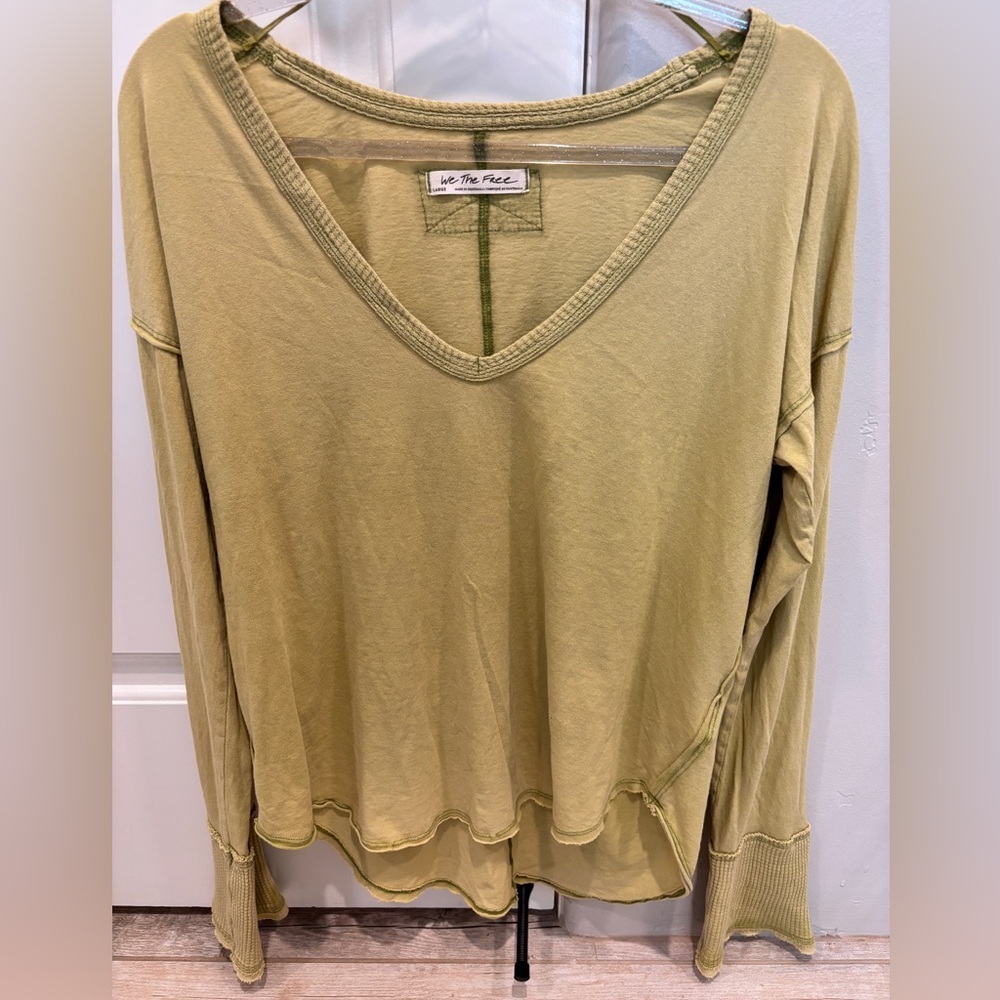 NWOT Free People We The Free Women's Lightweight Long Sleeve Top